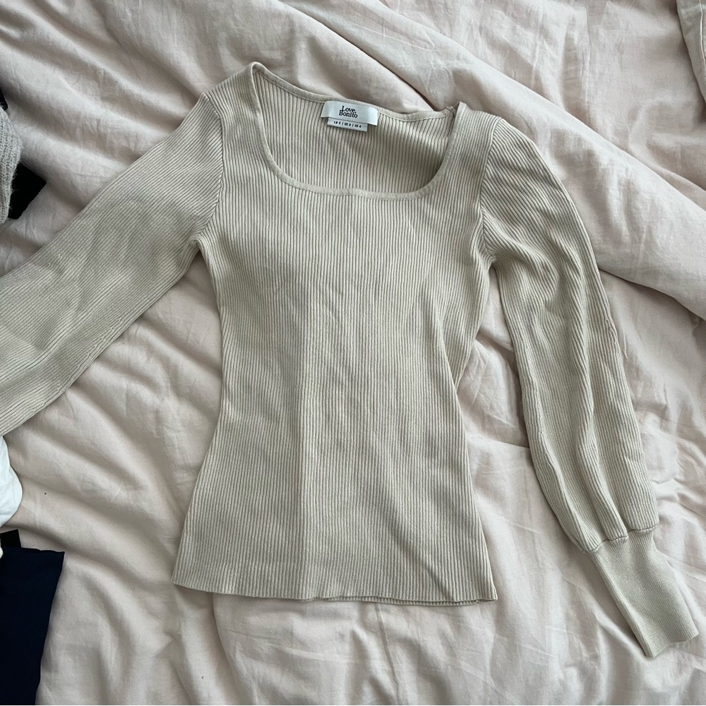 LOVE BONITO Cream ribbed sweater